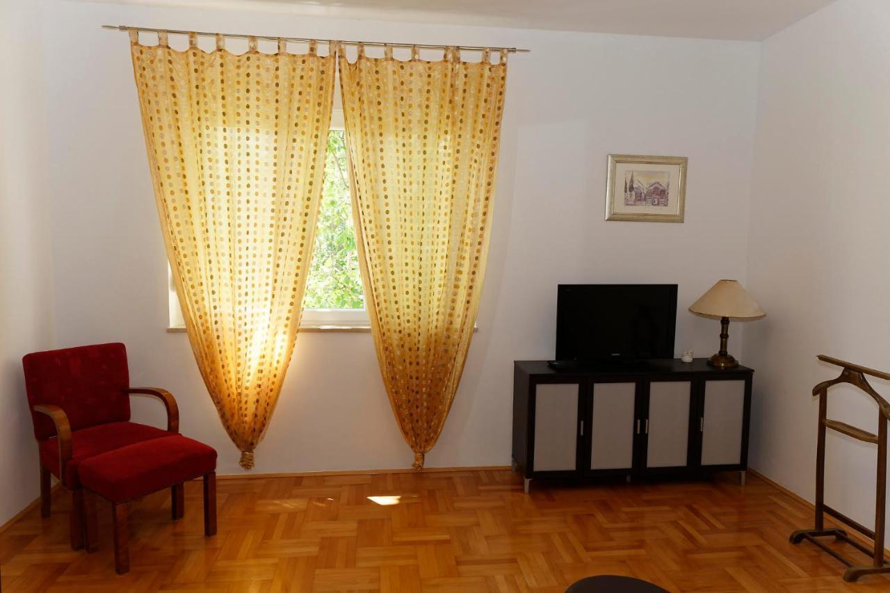 Apartments Naja Split Exterior photo